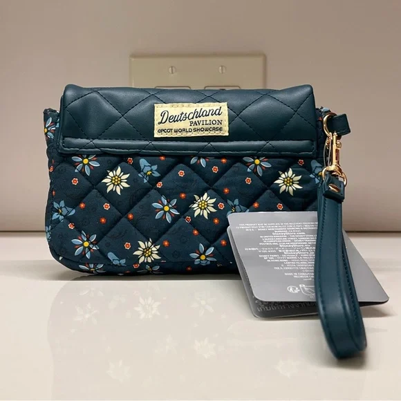 NEW DISNEY EPCOT GERMANY PAVILION BLACK FOREST MINNIE MOUSE QUILTED WRISTLET - Picture 5 of 11